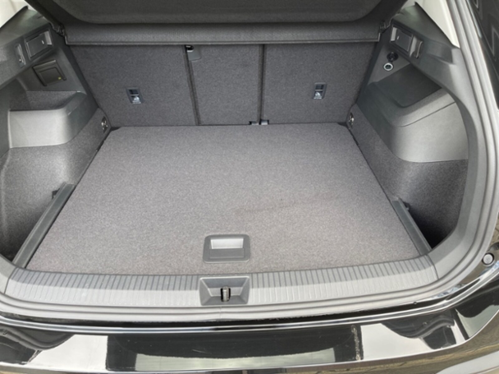 Volkswagen Tiguan – Bild 8