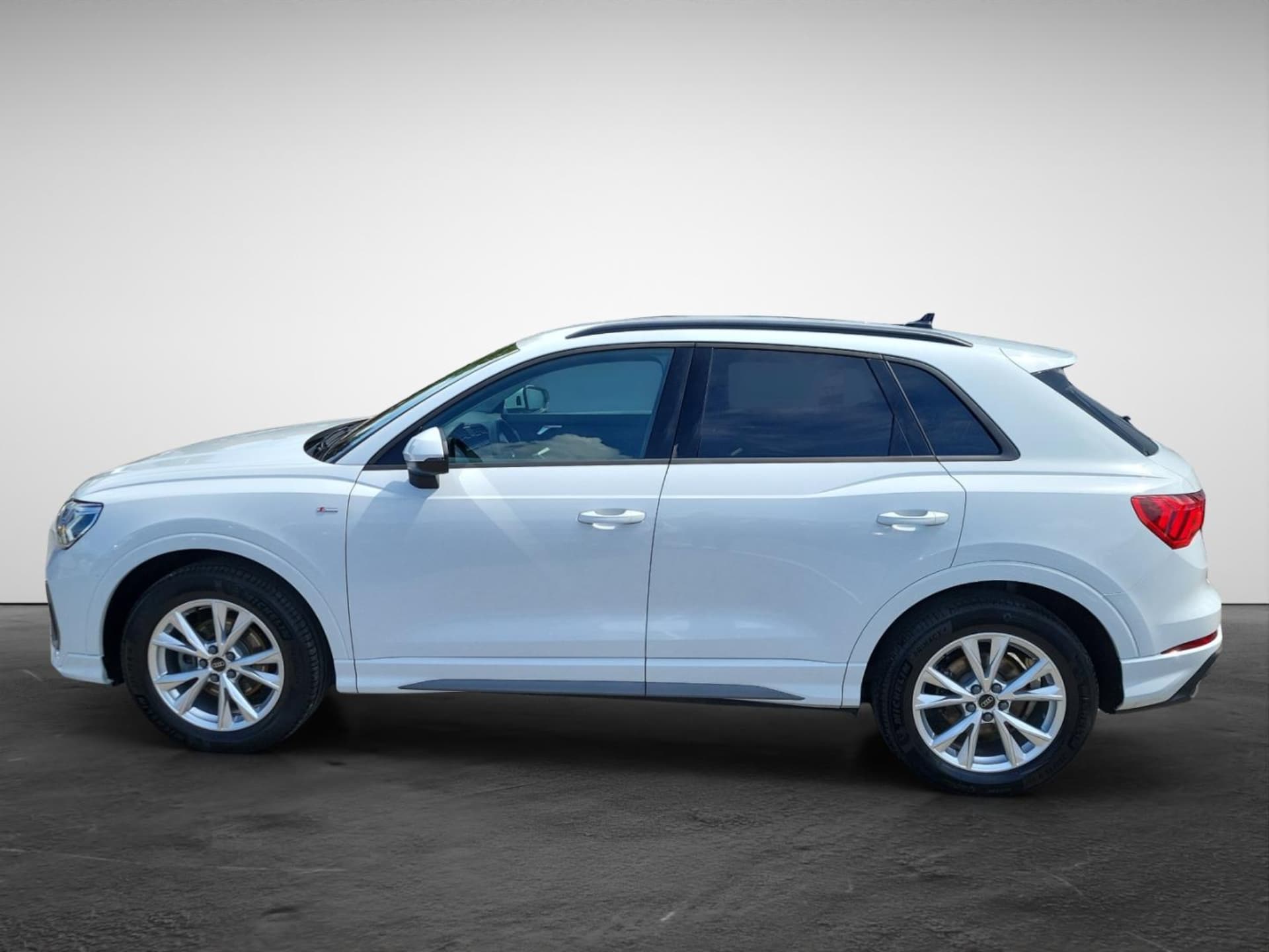 Audi Q3 SUV S line