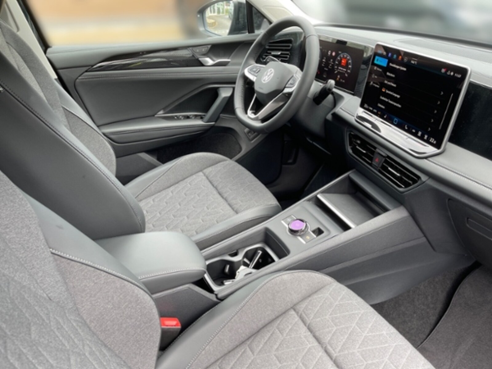 Volkswagen Tiguan – Bild 9