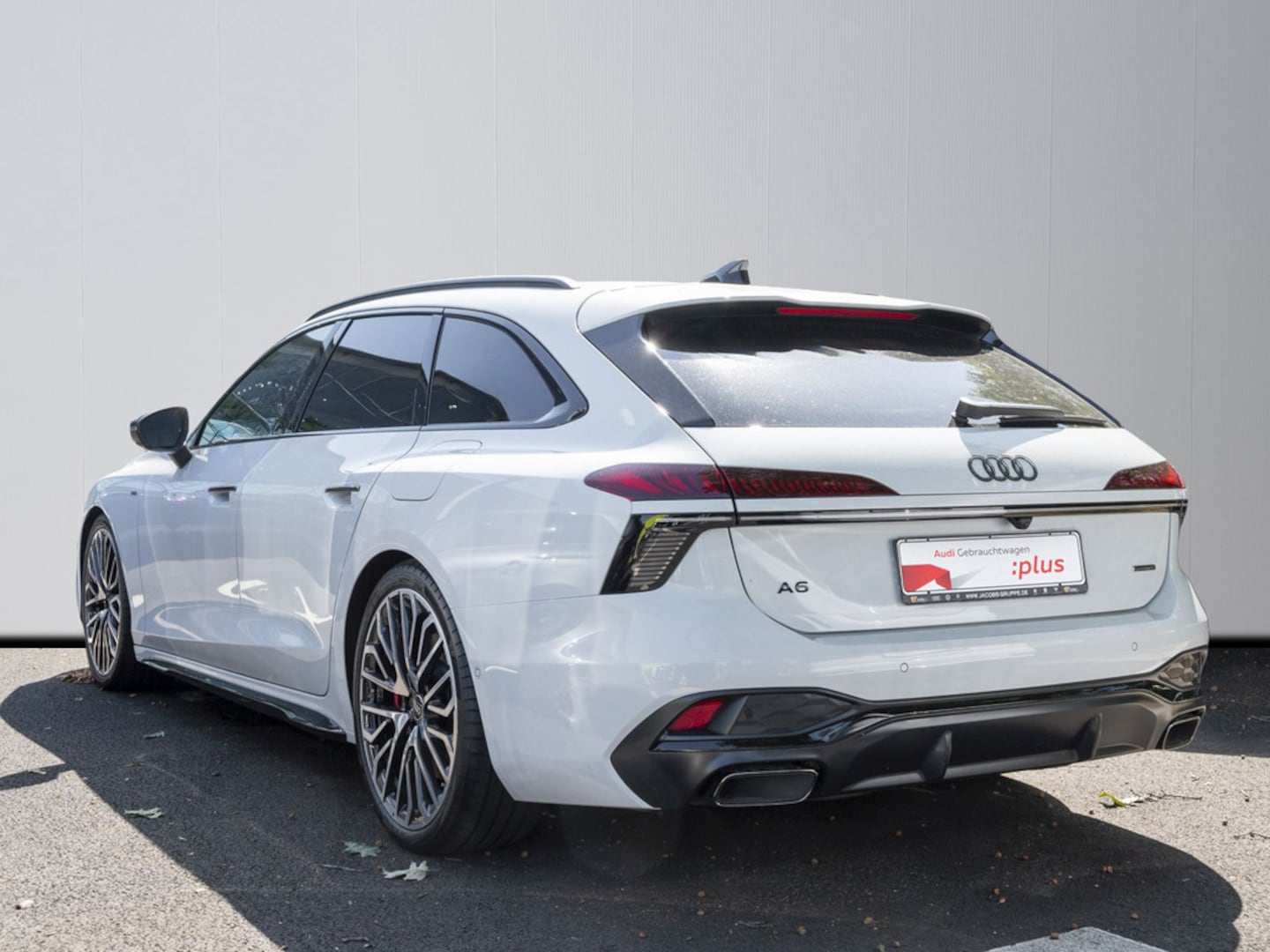Bild über Audi A6 Avant e-hybrid e-hybrid quattro 270 kW S tronic - für weitere Informationen kontaktieren Sie den Audi Partner