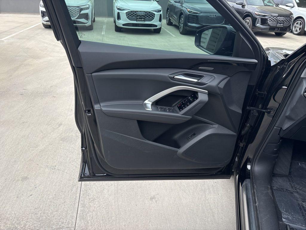 2025 Audi Q5 Premium Plus - Photo 10