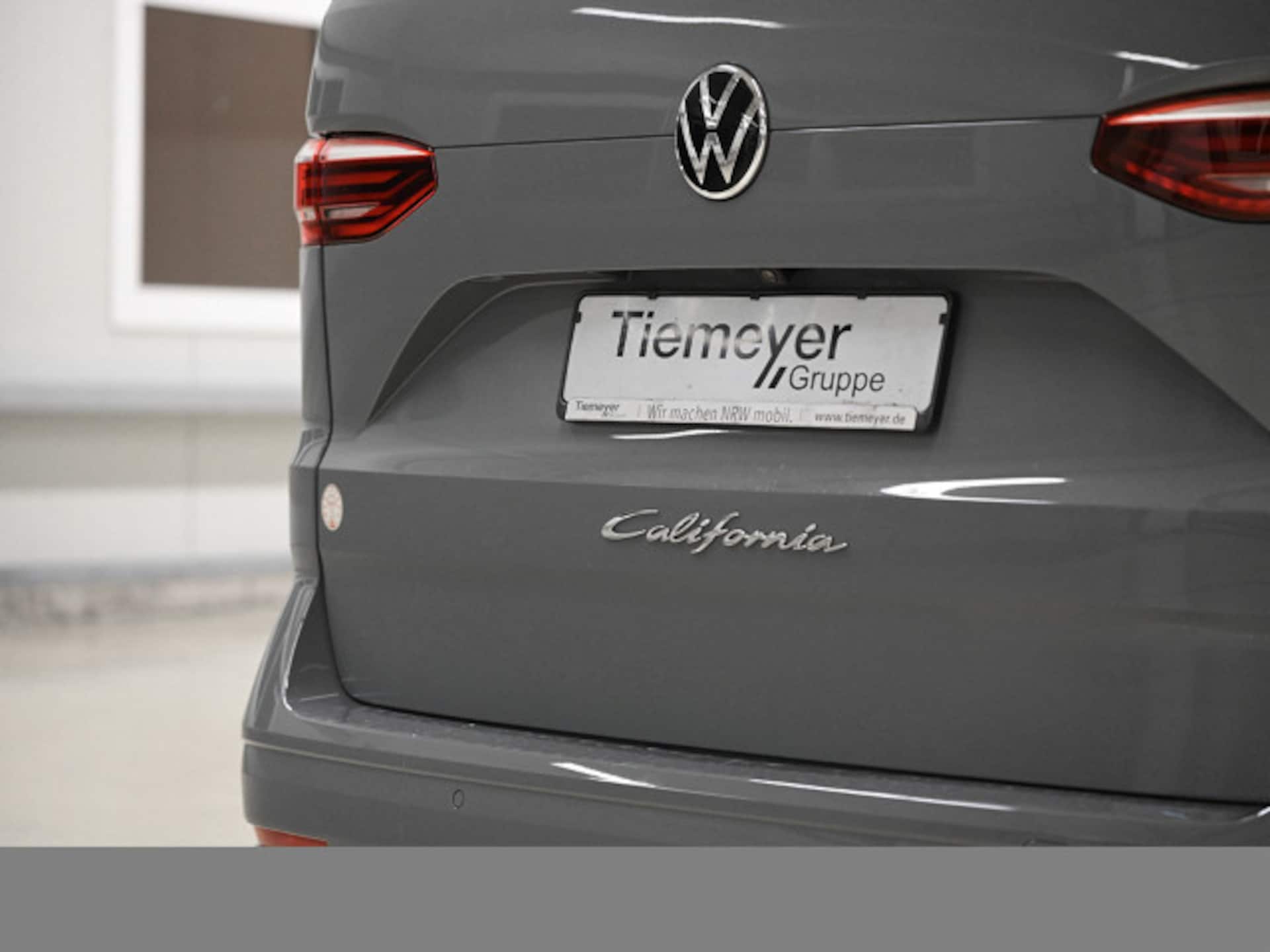 Volkswagen California Beach Camper