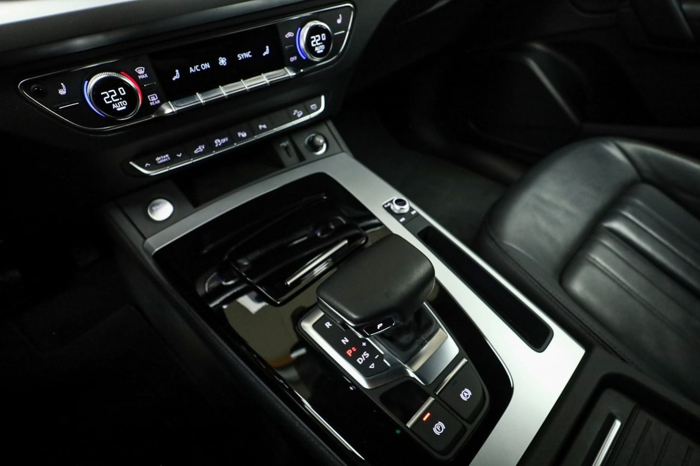 Bild über Audi Q5 TFSI e advanced 50 TFSI e quattro S tronic - für weitere Informationen kontaktieren Sie den Audi Partner