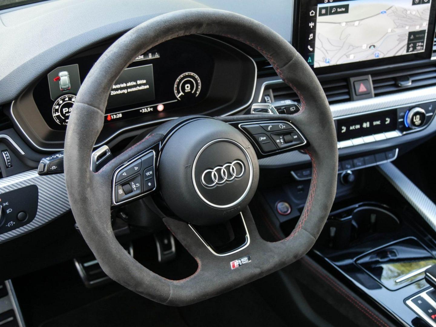 Image about Audi RS 4 Avant TFSI quattro tiptronic