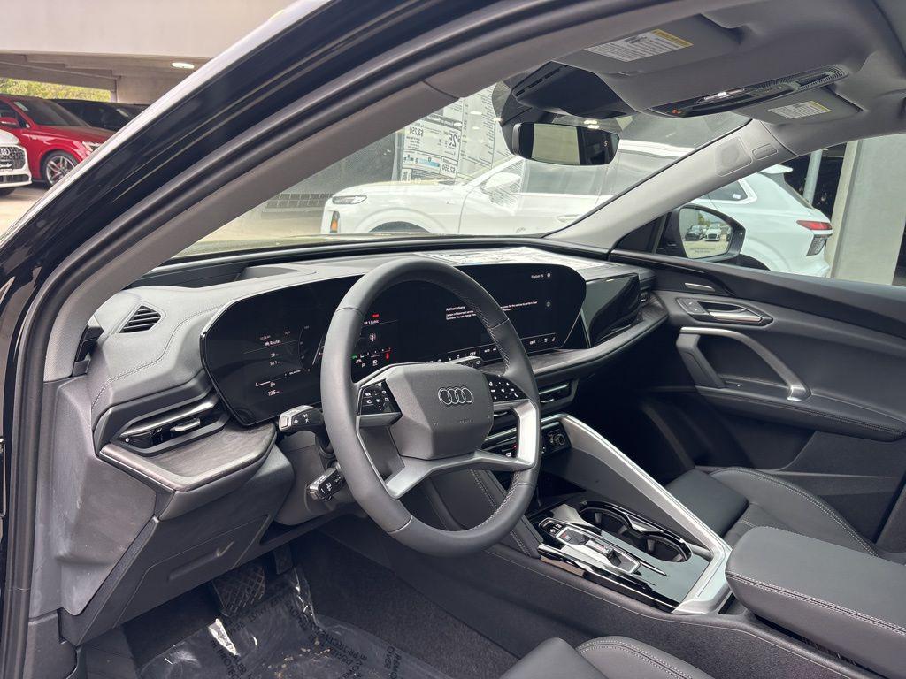 2025 Audi Q5 Premium Plus - Photo 12
