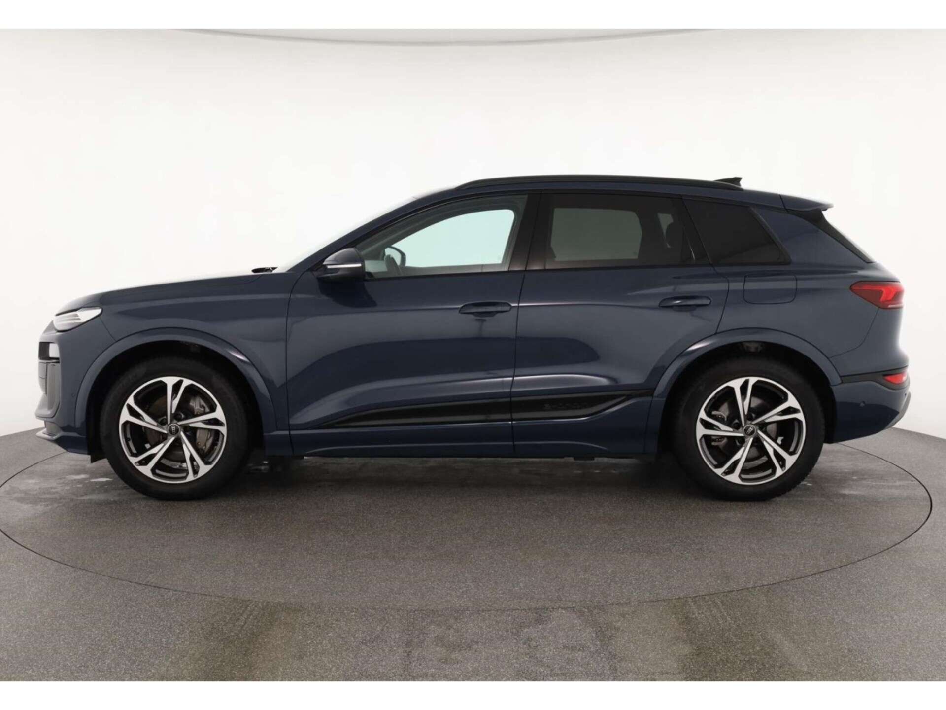 Audi Q6 SUV e-tron