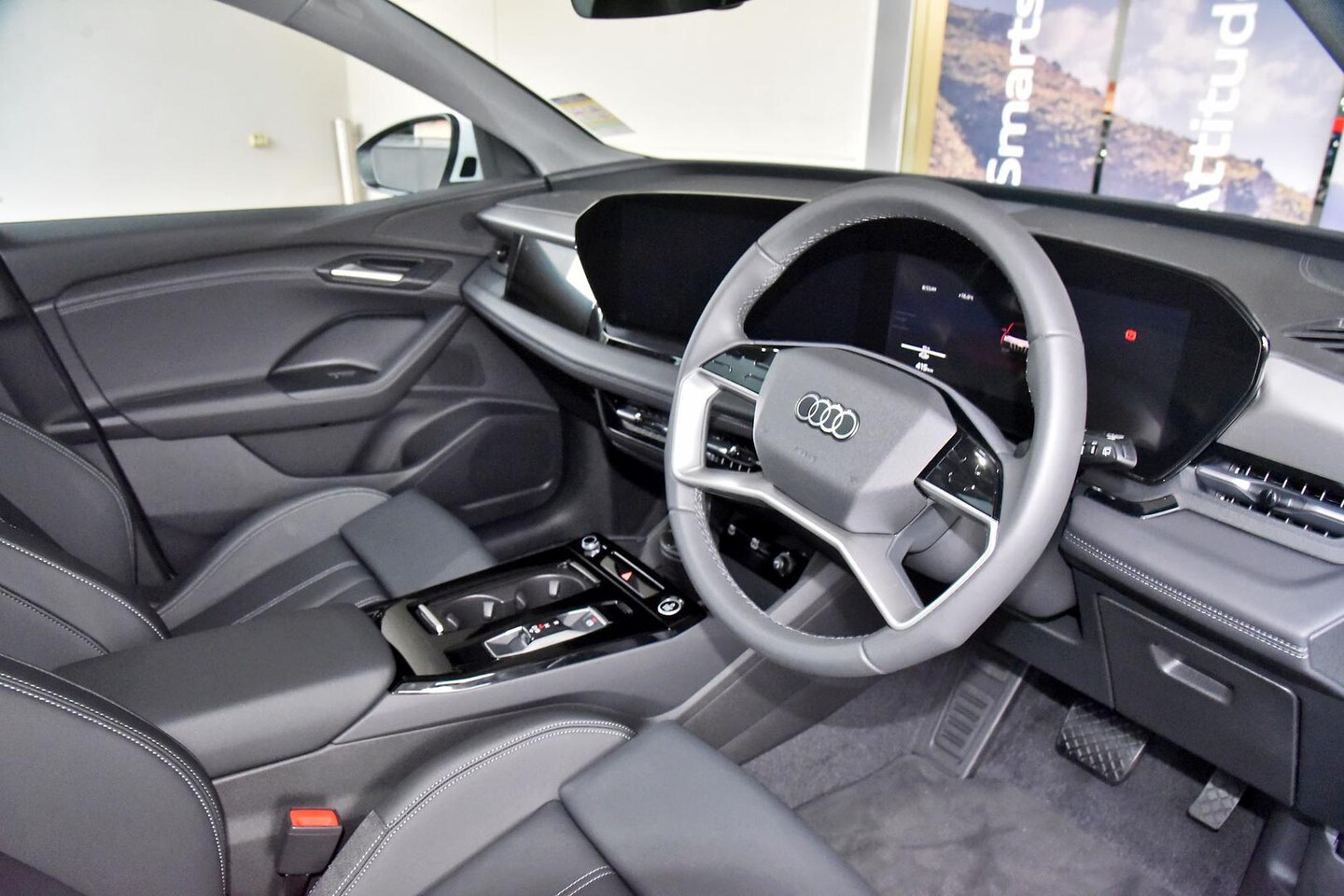 Image about Audi Q6 SUV e-tron e-tron