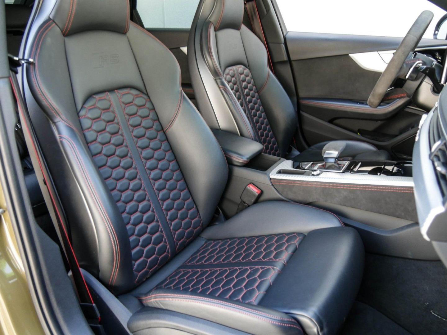 Image about Audi RS 4 Avant TFSI quattro tiptronic