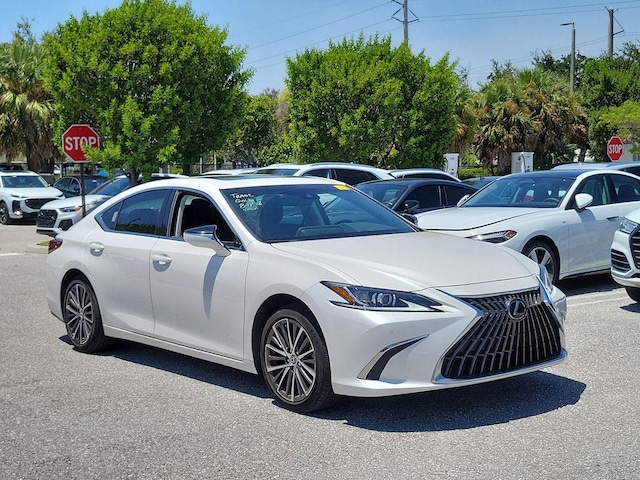 Photo of 2024 Lexus ES 350 