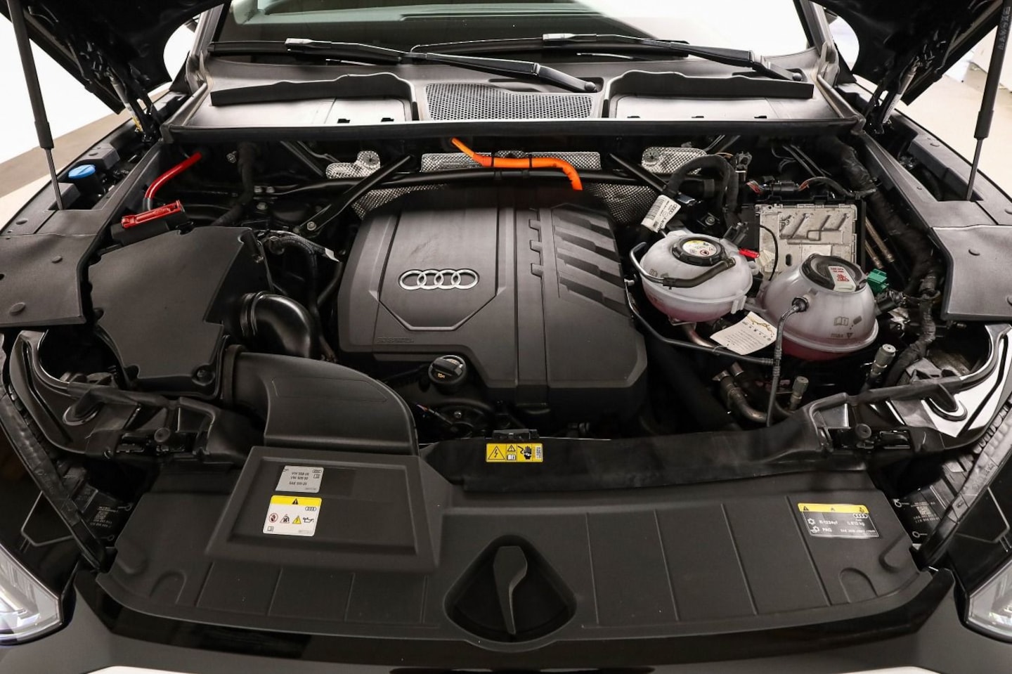 Bild über Audi Q5 TFSI e advanced 50 TFSI e quattro S tronic - für weitere Informationen kontaktieren Sie den Audi Partner