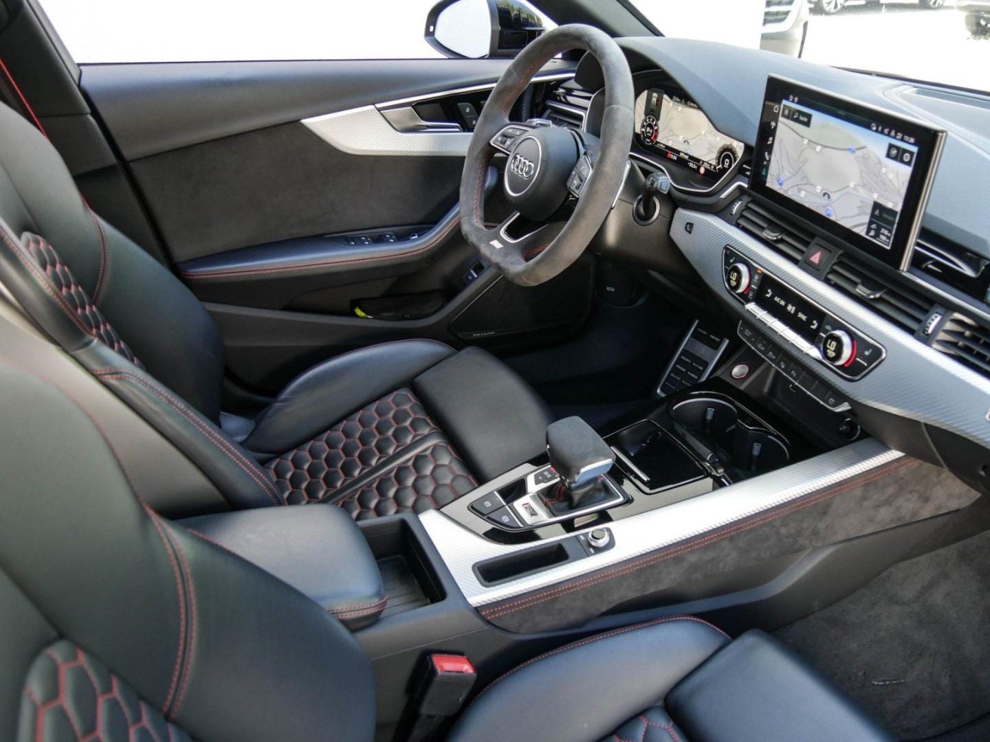 Image about Audi RS 4 Avant TFSI quattro tiptronic