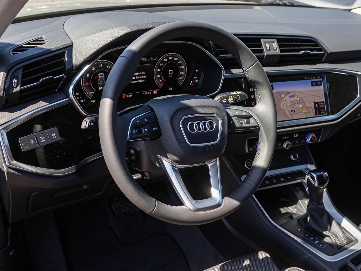 Bild über Audi Q3 TFSI 110 kW S tronic - für weitere Informationen kontaktieren Sie den Audi Partner