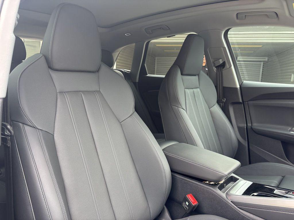2025 Audi Q5 Premium Plus - Photo 16