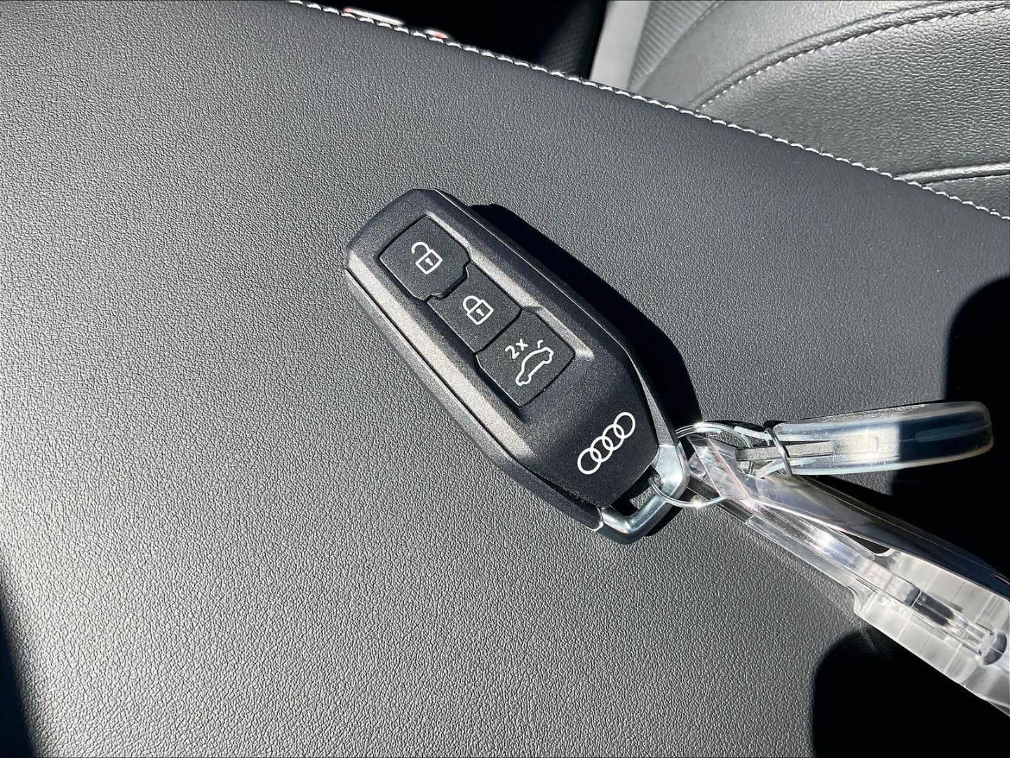 2025 Audi Q5 Premium Plus - Photo 25