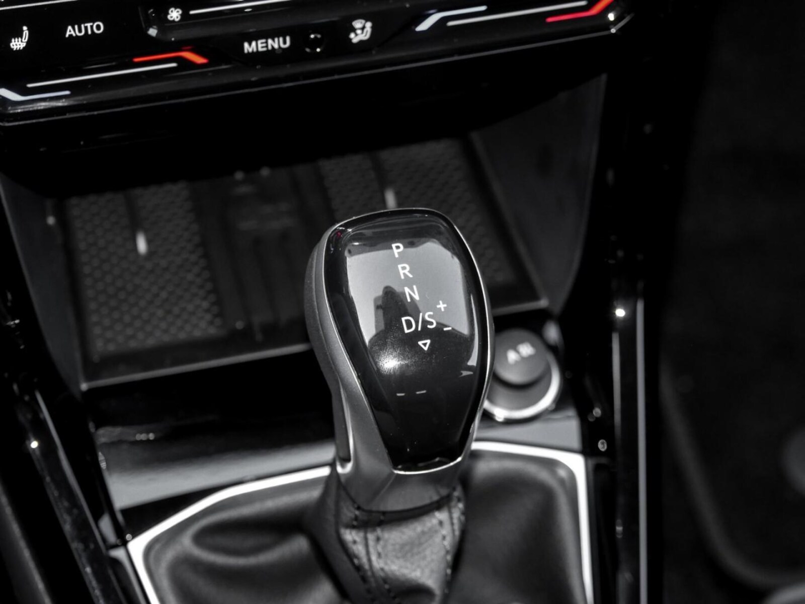 Volkswagen T-Cross – Bild 10