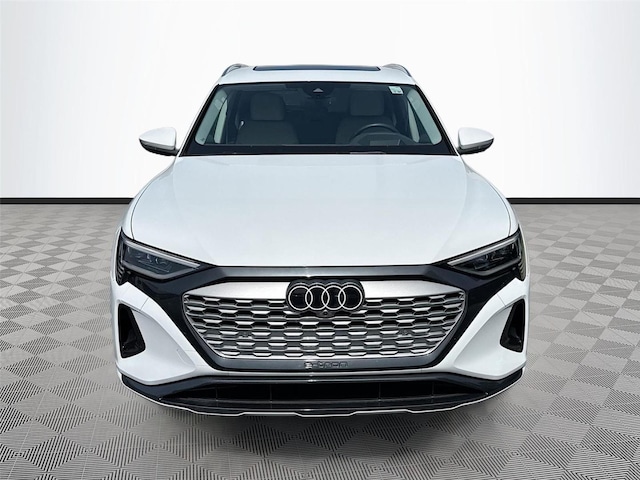 2024 Audi Q8 e-tron