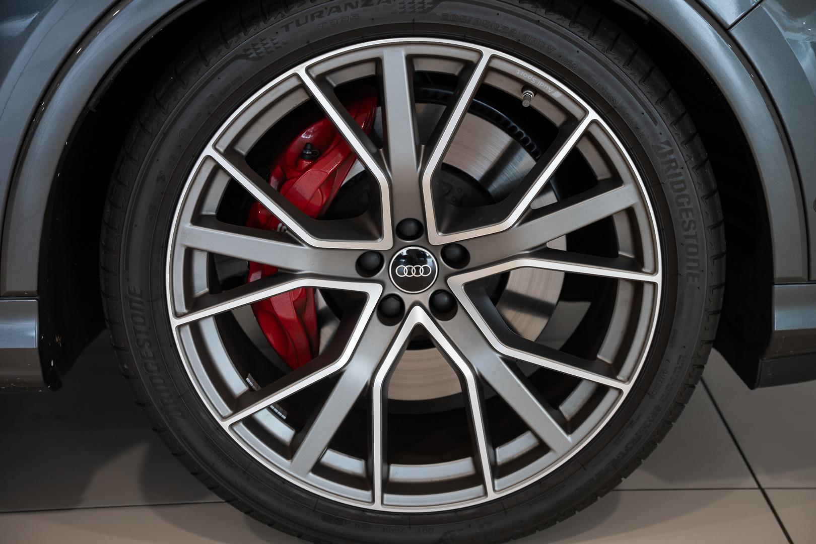 Image about Audi SQ7 SQ7 TFSI 373 kW tiptronic