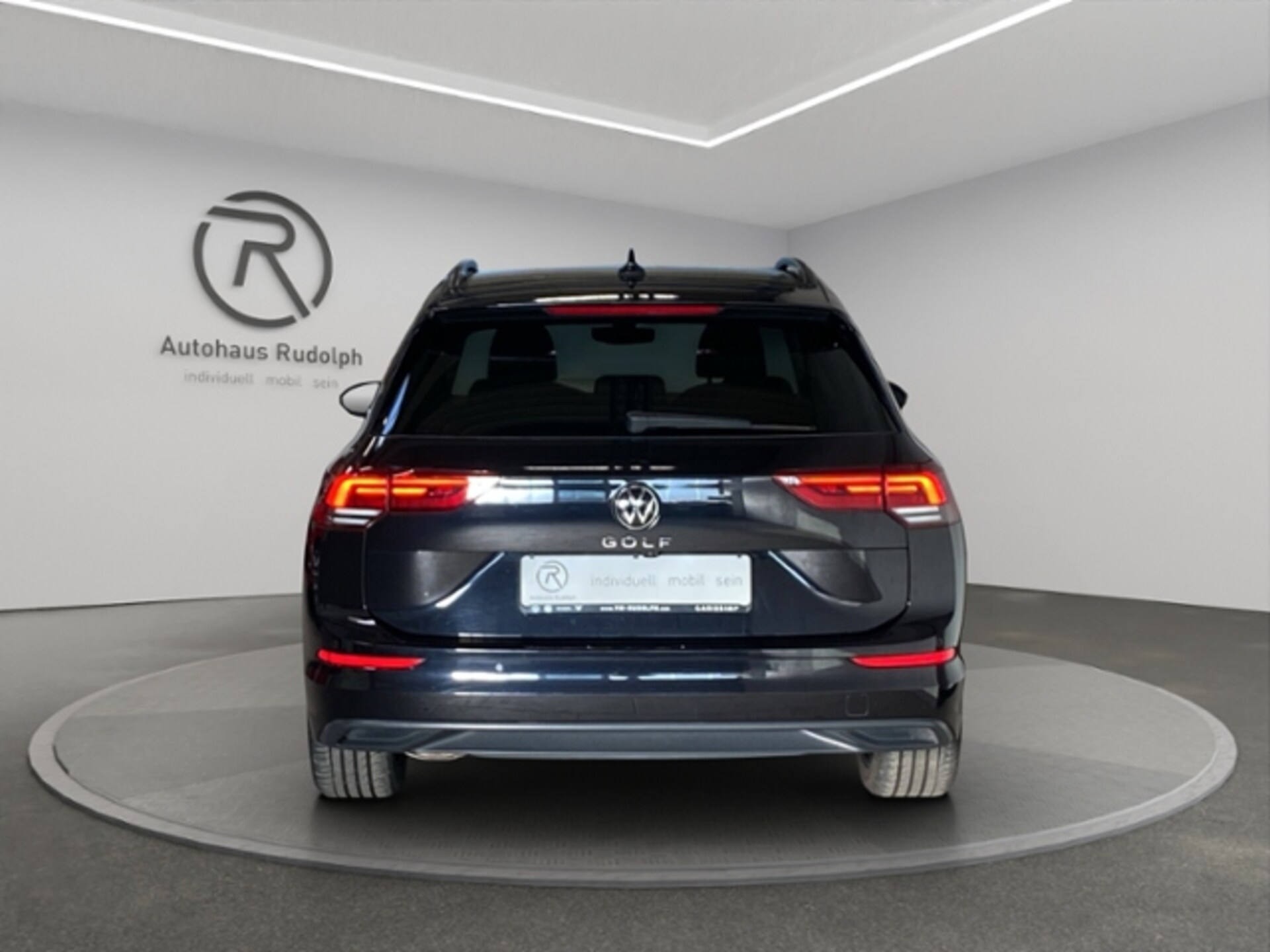 Volkswagen Golf Variant Life