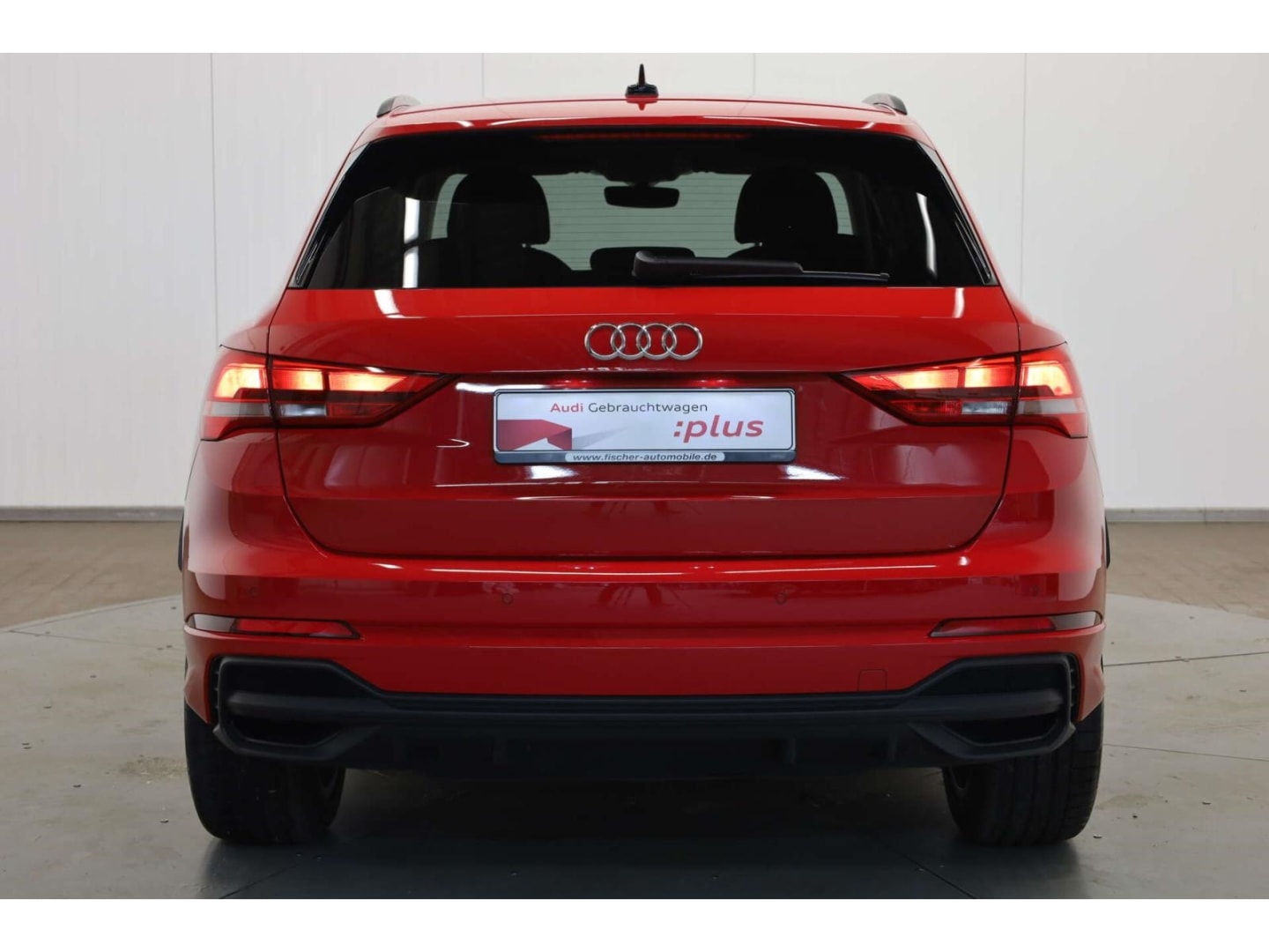 Bild über Audi Q3 TFSI 110 kW S tronic - für weitere Informationen kontaktieren Sie den Audi Partner