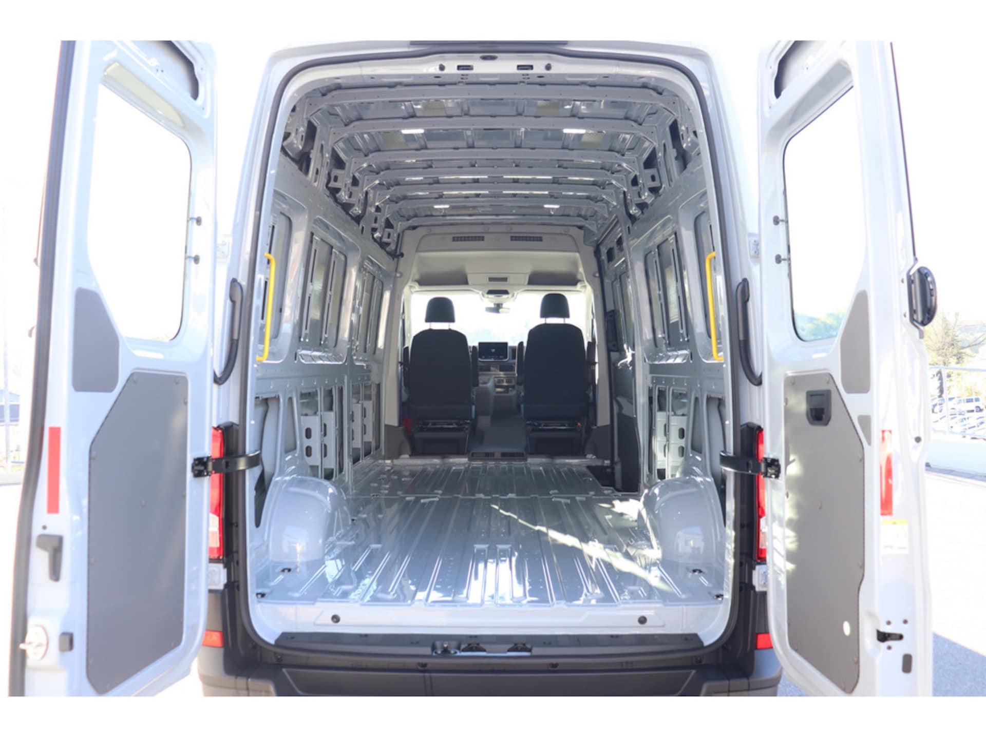 Volkswagen Crafter Kasten langer Radstand