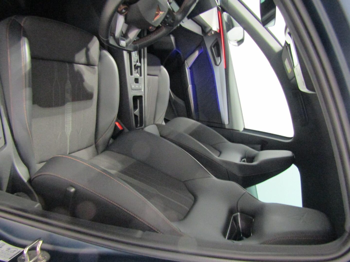 CUPRA Formentor 1.4 e-Hybrid VZ DSG 180 kW (245 CV) — photo 12