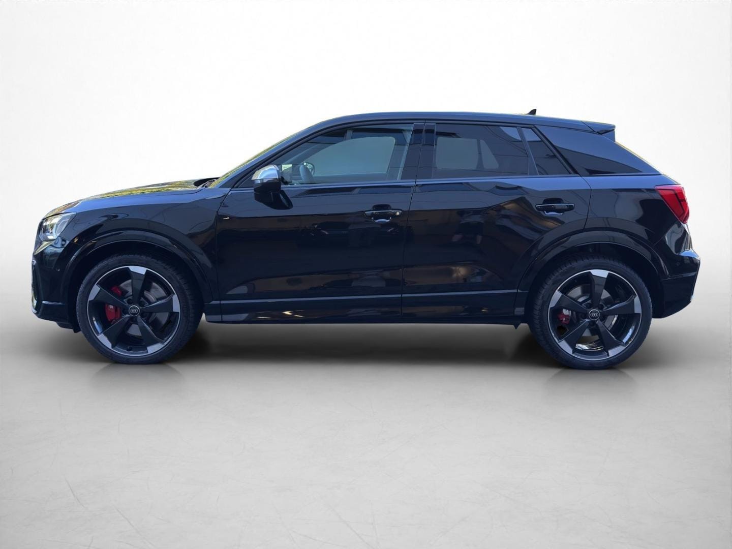 Bild über Audi SQ2 TFSI quattro S tronic - für weitere Informationen kontaktieren Sie den Audi Partner