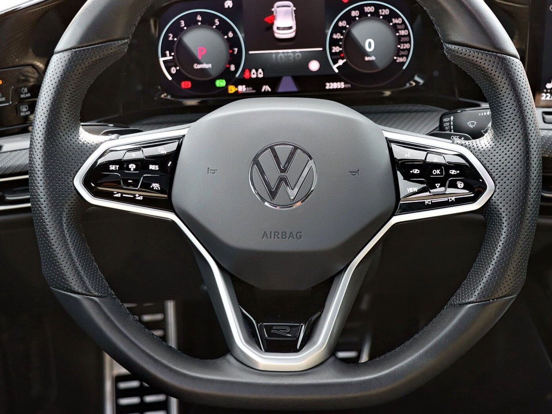 Volkswagen Golf R-Line
