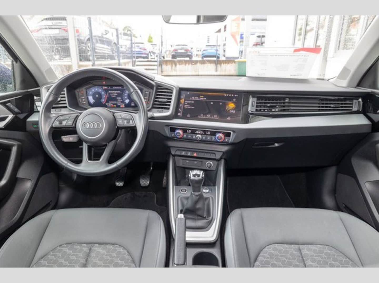 Bild über Audi A1 Sportback advanced 30 TFSI Schaltgetriebe - für weitere Informationen kontaktieren Sie den Audi Partner
