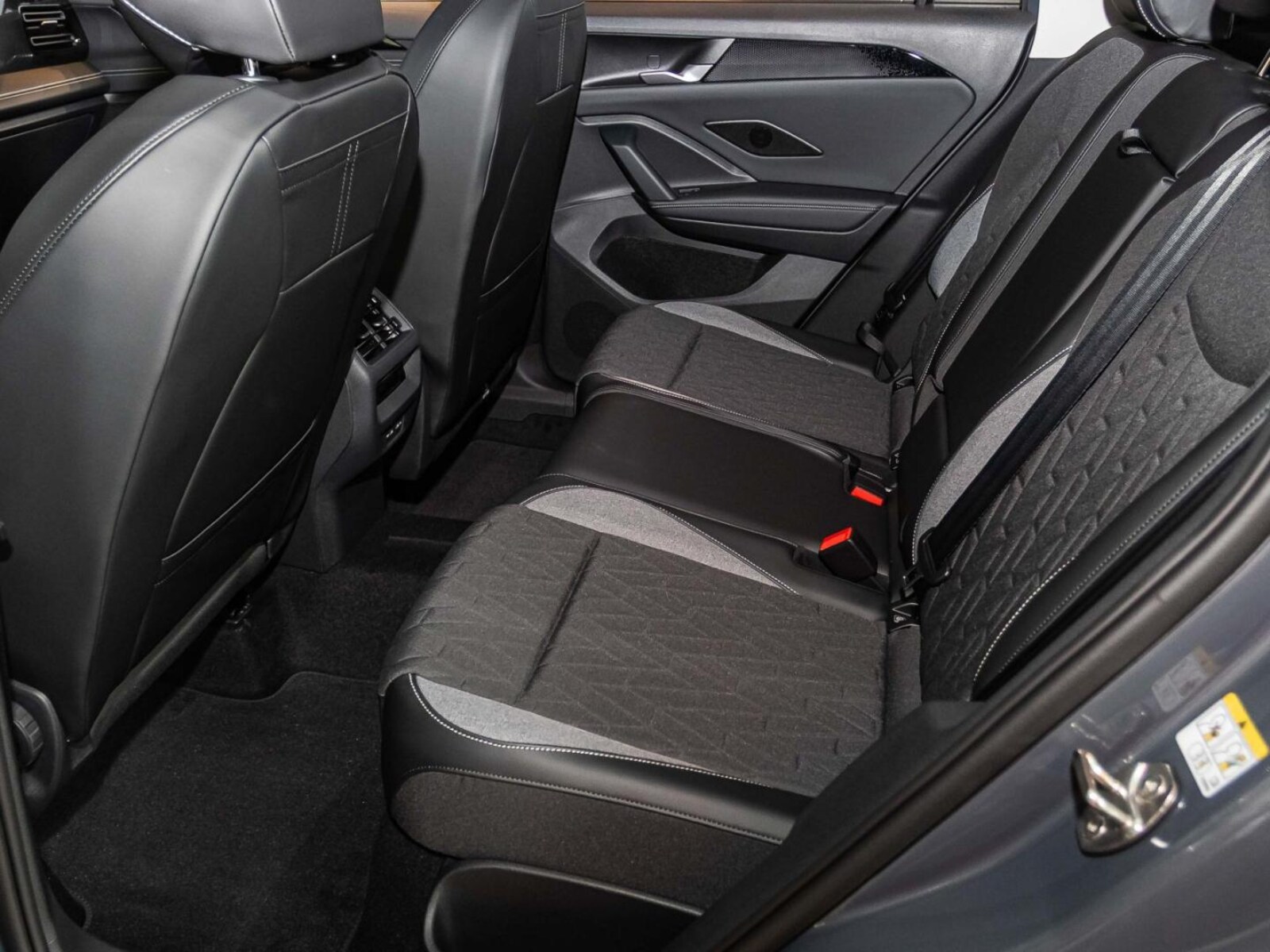Volkswagen Tiguan – Bild 13