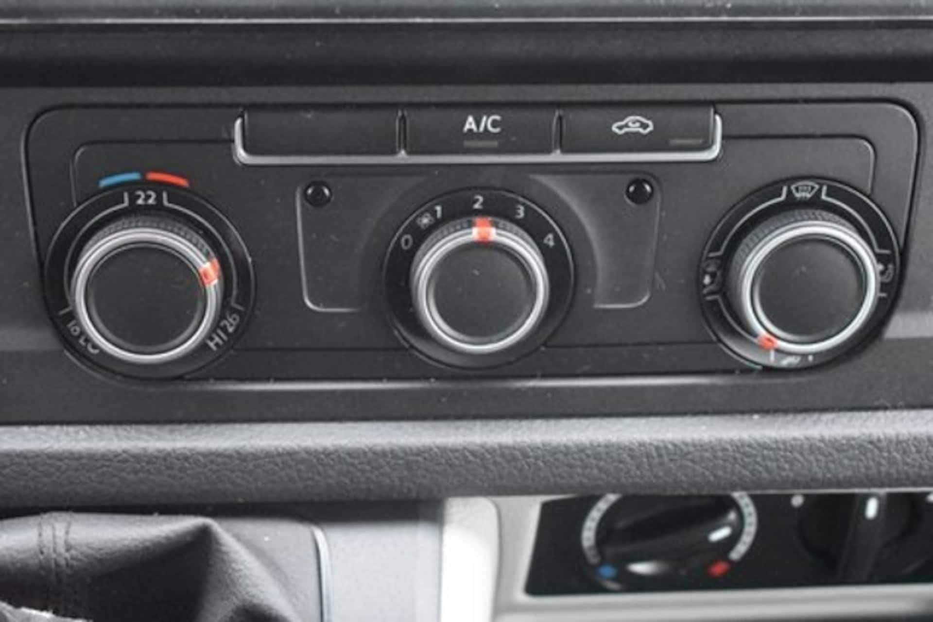 Volkswagen T6 Transporter Kombi kurzer Radstand