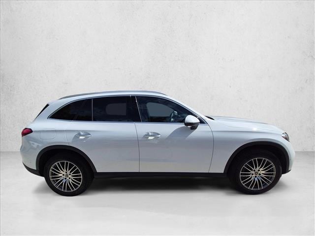 2026 Mercedes-Benz GLC 300