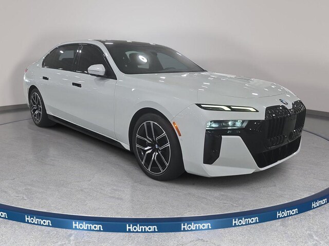 2023 BMW 740