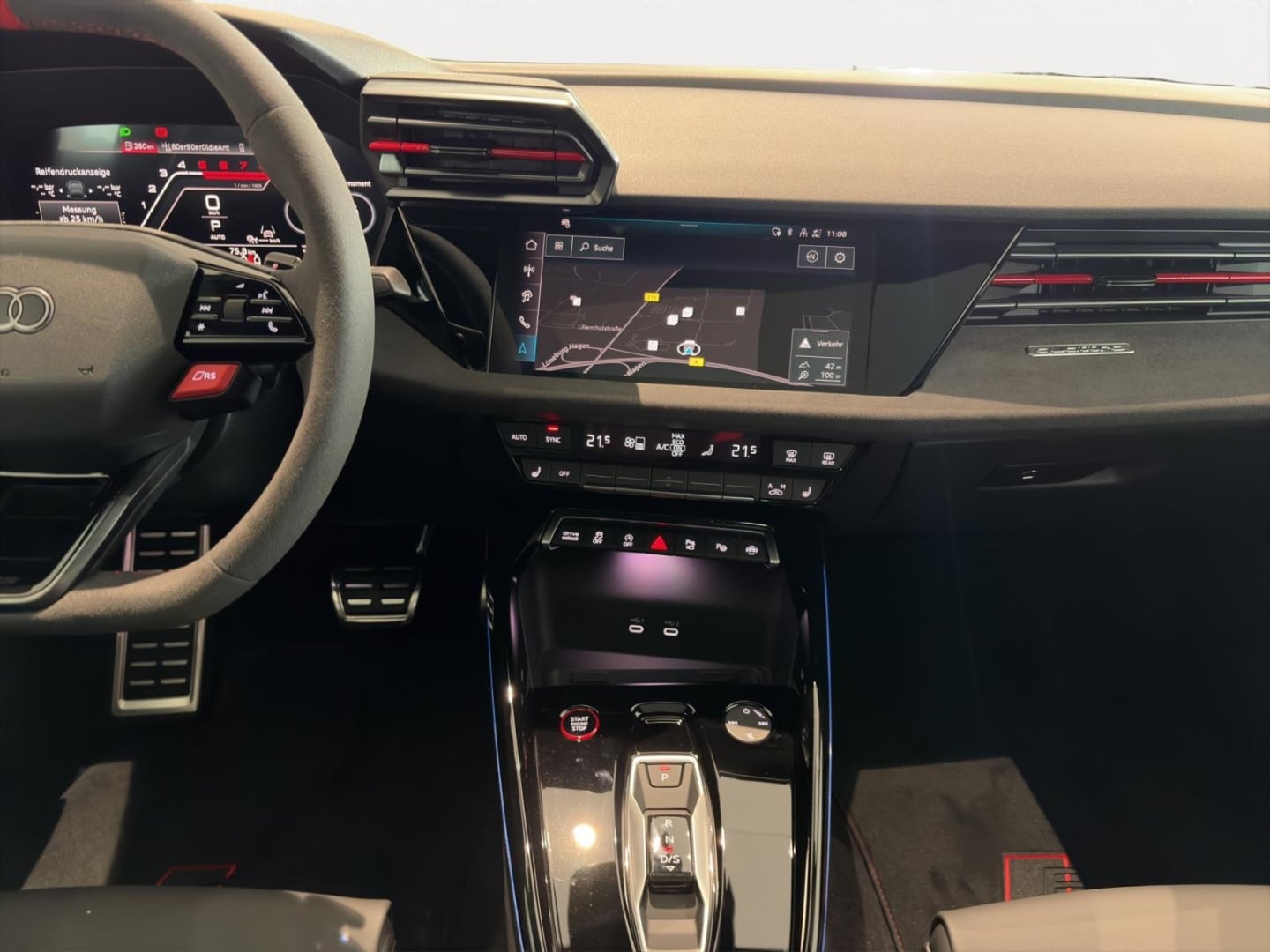 Bild über Audi RS 3 Limousine TFSI quattro 294 kW S tronic - für weitere Informationen kontaktieren Sie den Audi Partner