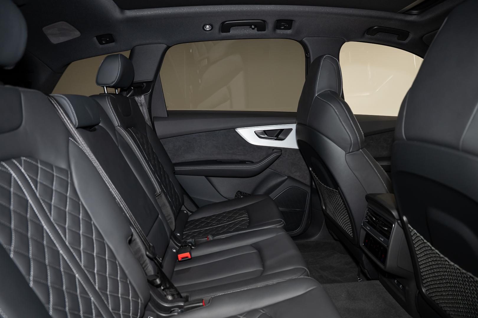 Image about Audi SQ7 SQ7 TFSI 373 kW tiptronic