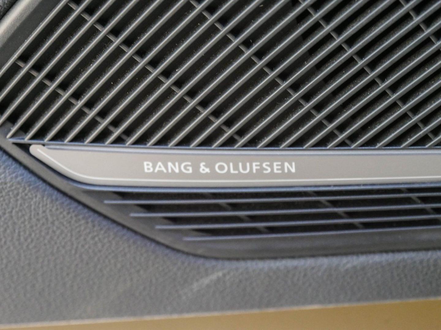 Image about Audi RS 4 Avant TFSI quattro tiptronic