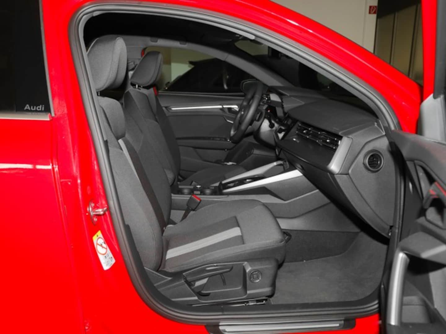 Bild über Audi A3 Sportback TDI S tronic - für weitere Informationen kontaktieren Sie den Audi Partner