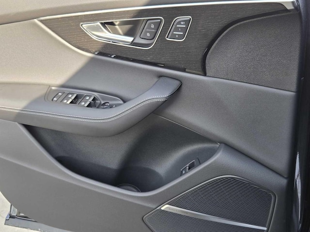 2026 Audi Q8 Premium Plus - Photo 17