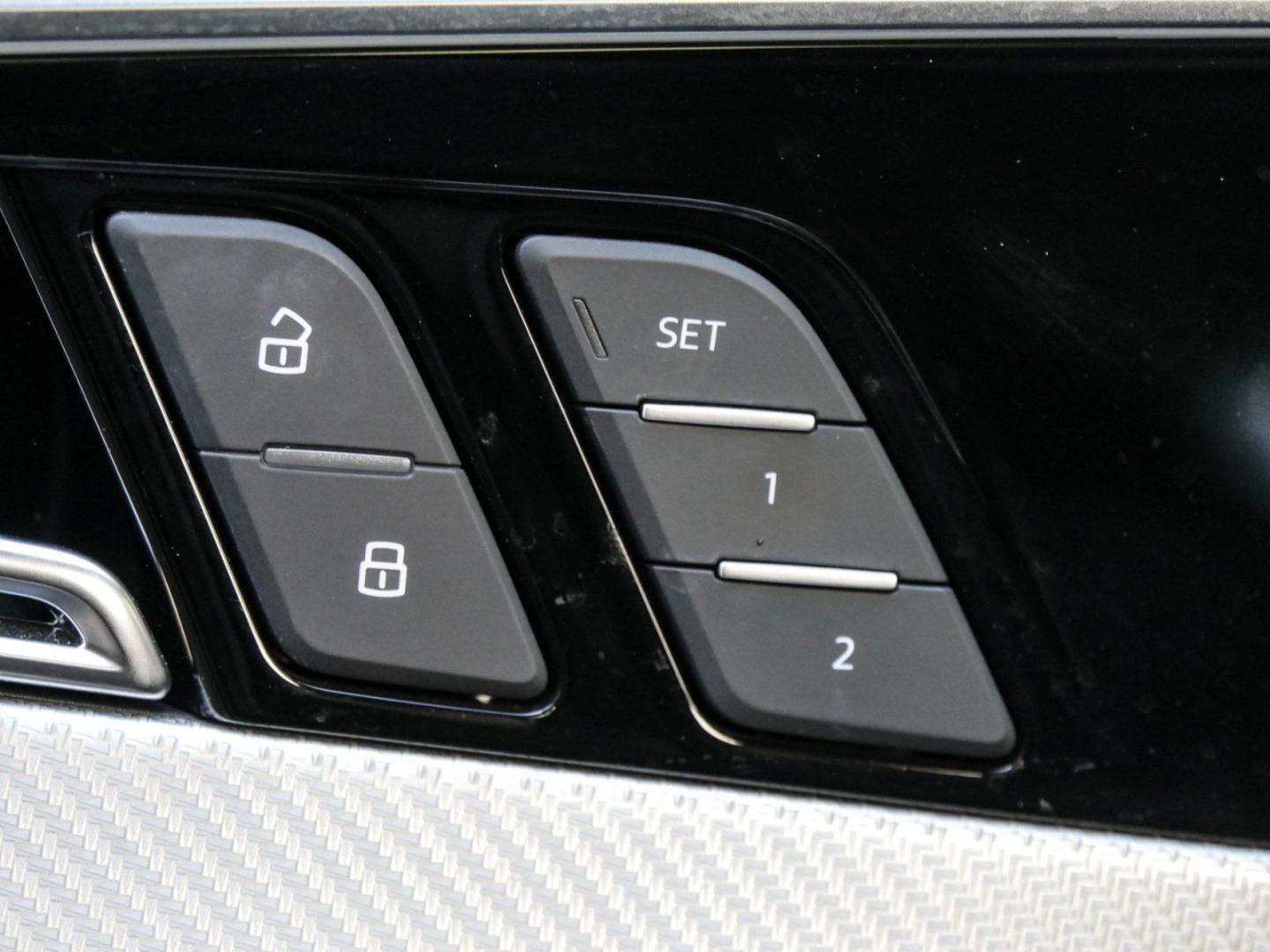 Image about Audi RS 4 Avant TFSI quattro tiptronic
