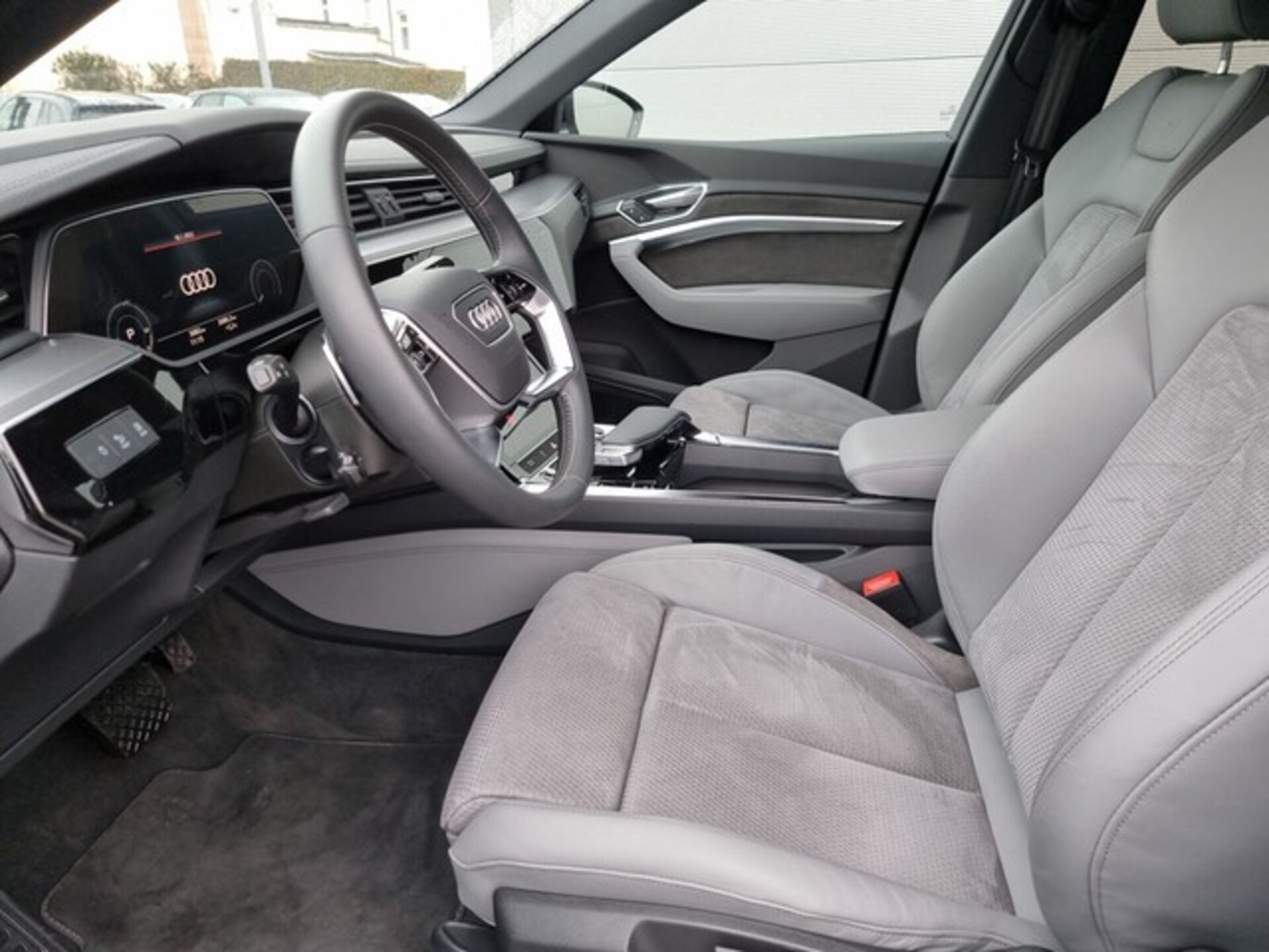 Audi e-tron Sportback S line