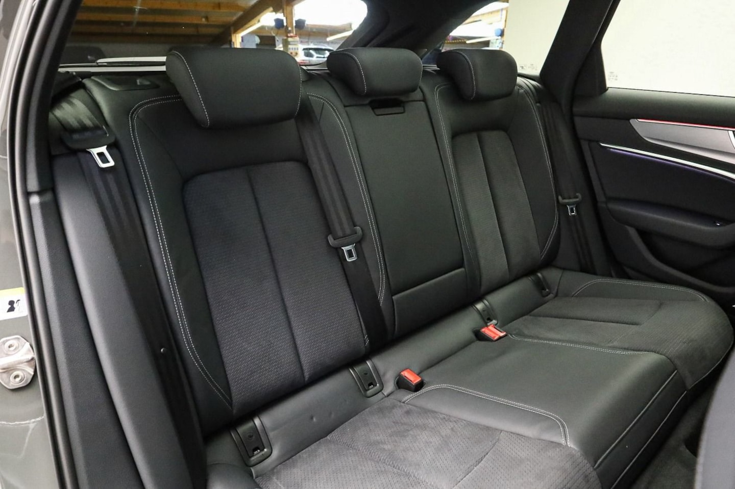 Bild über Audi S6 Avant TDI quattro tiptronic - für weitere Informationen kontaktieren Sie den Audi Partner
