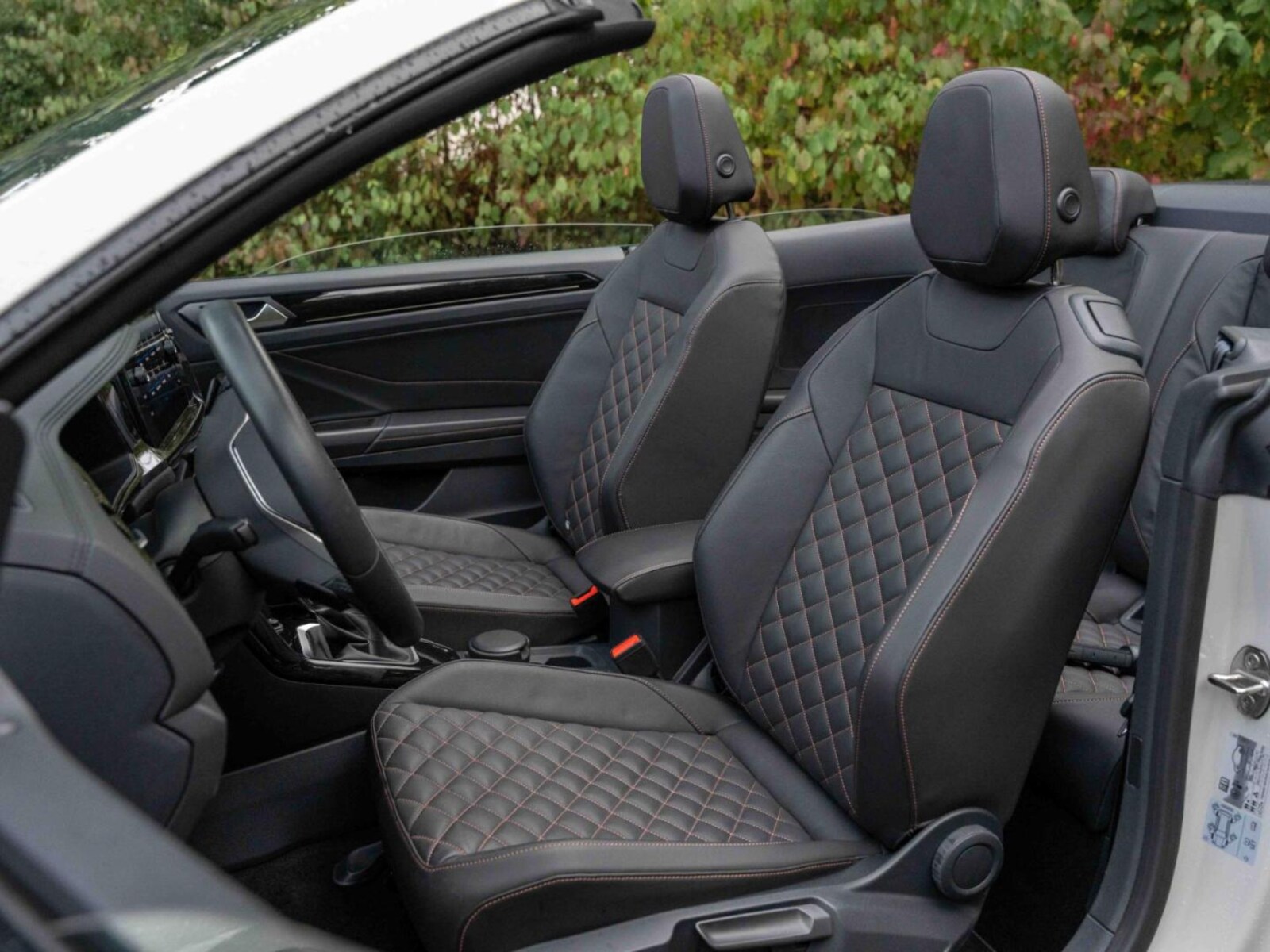 Volkswagen T-Roc Cabriolet – Bild 12