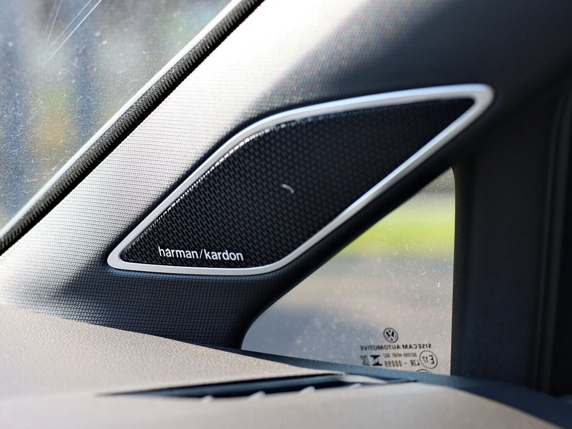 Volkswagen Golf R-Line