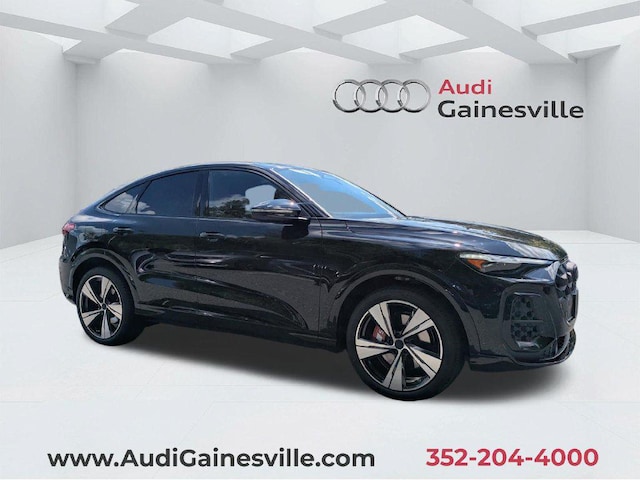 Photo of 2026 Audi RS Q8 SUV performance