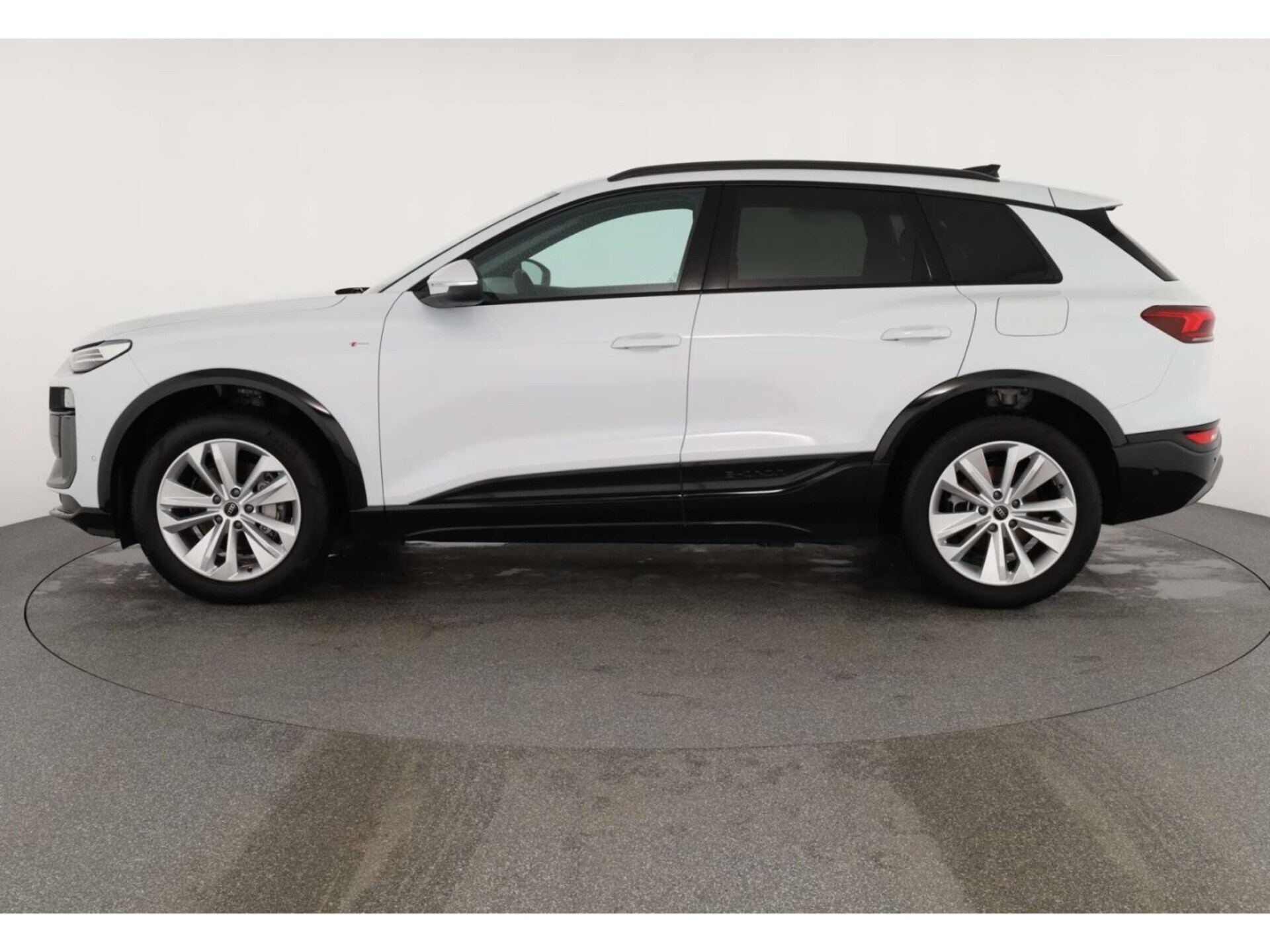 Audi Q6 SUV e-tron