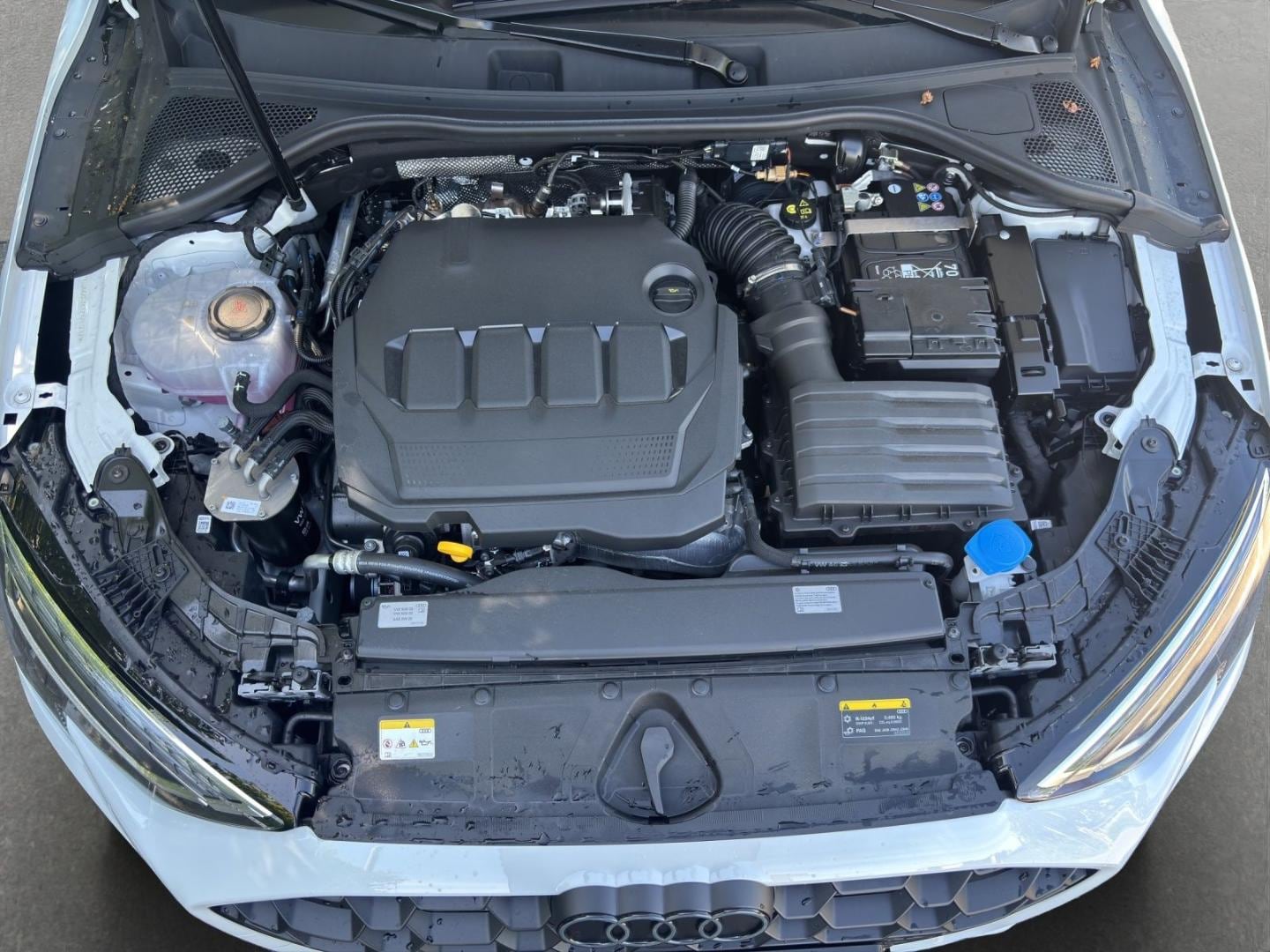 Bild über Audi A3 Sportback TDI Schaltgetriebe - für weitere Informationen kontaktieren Sie den Audi Partner