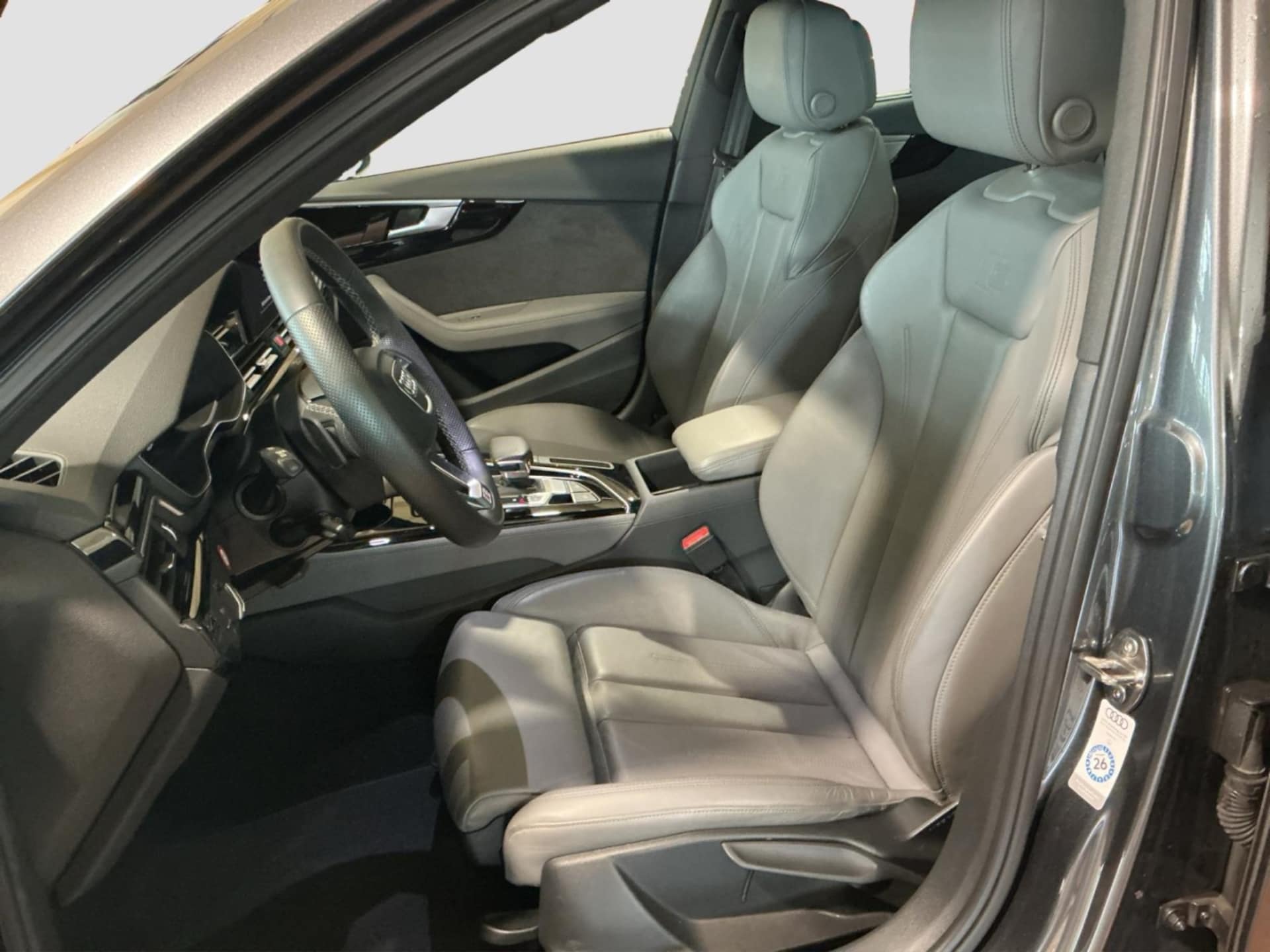 Audi A4 Avant S line
