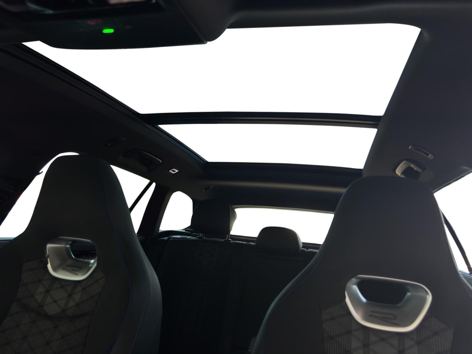 Volkswagen Passat – Bild 12
