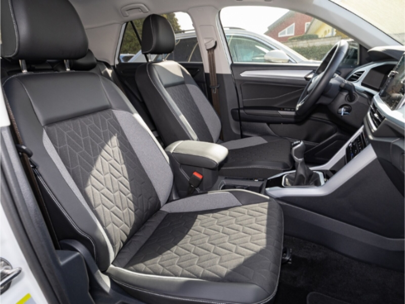 Volkswagen T-Roc – Bild 12