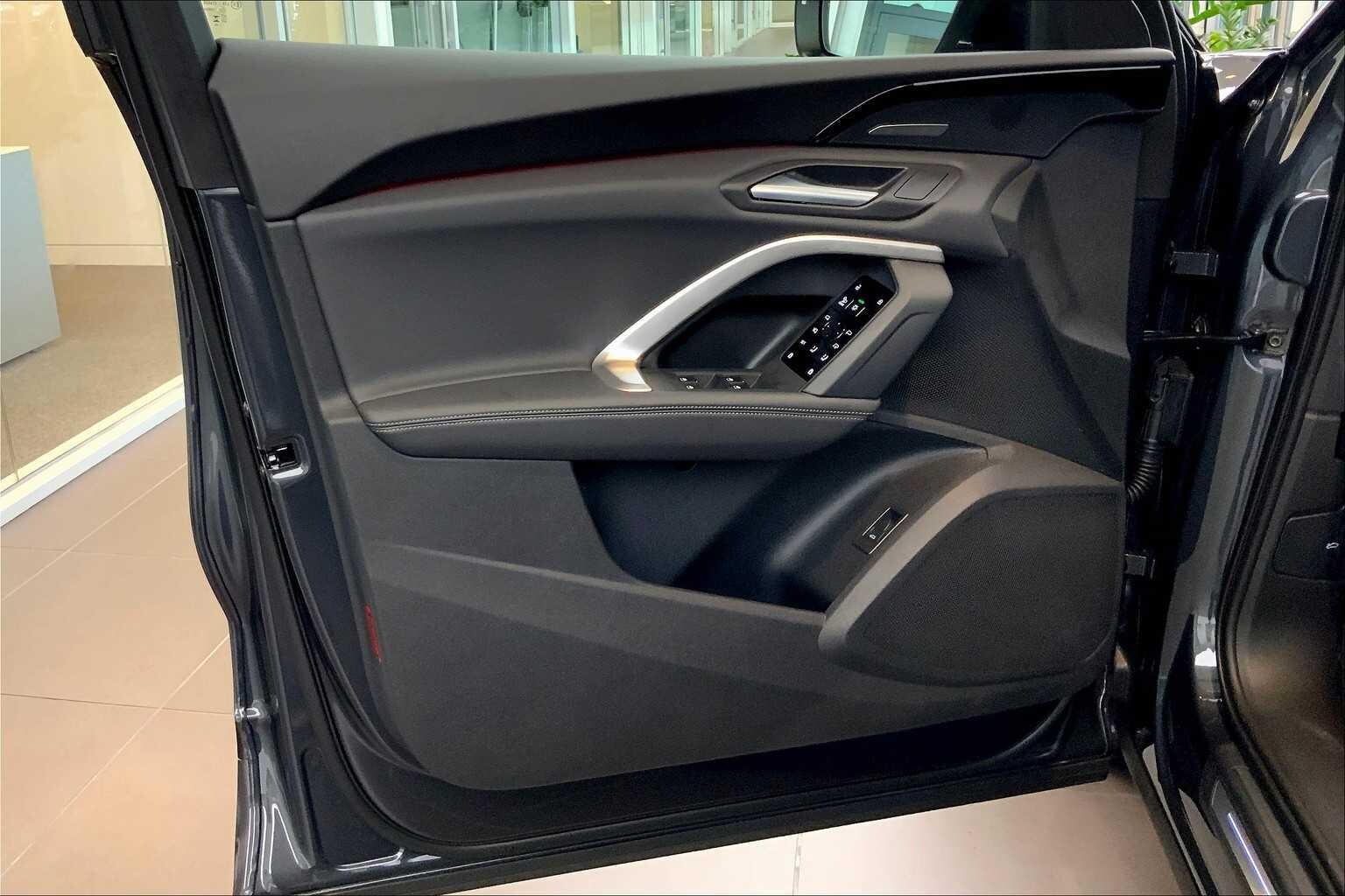 2025 Audi Q5 Premium Plus - Photo 10