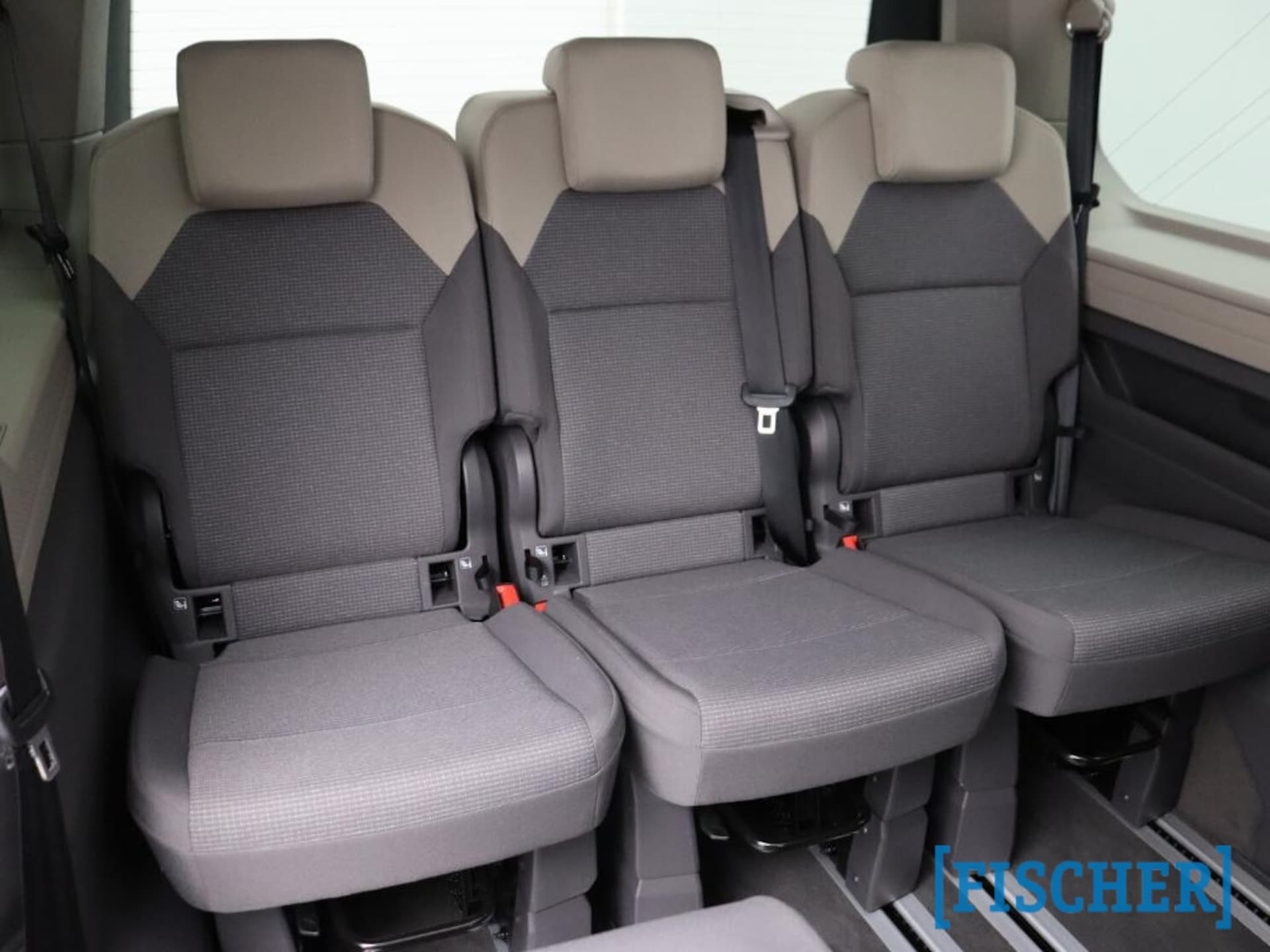 Volkswagen Multivan Basis-Modell